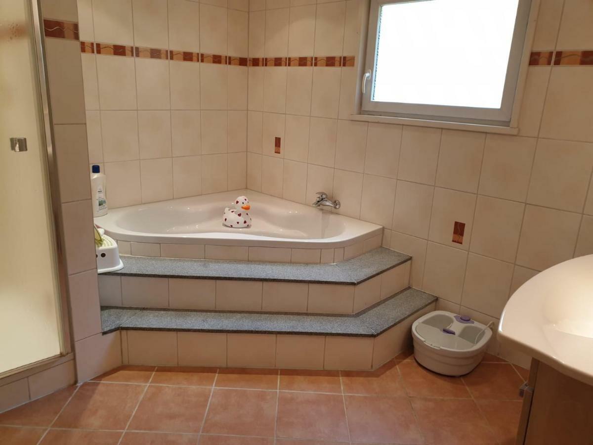 Haus Anna Villa Zell an der Mosel Luaran gambar
